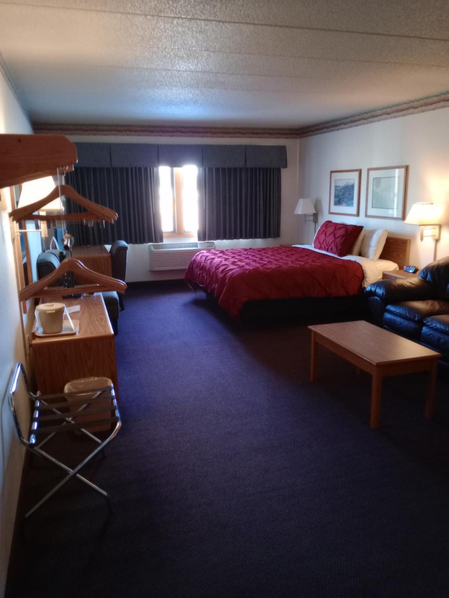 Fairbridge Inn & Suites Thorp Exteriör bild