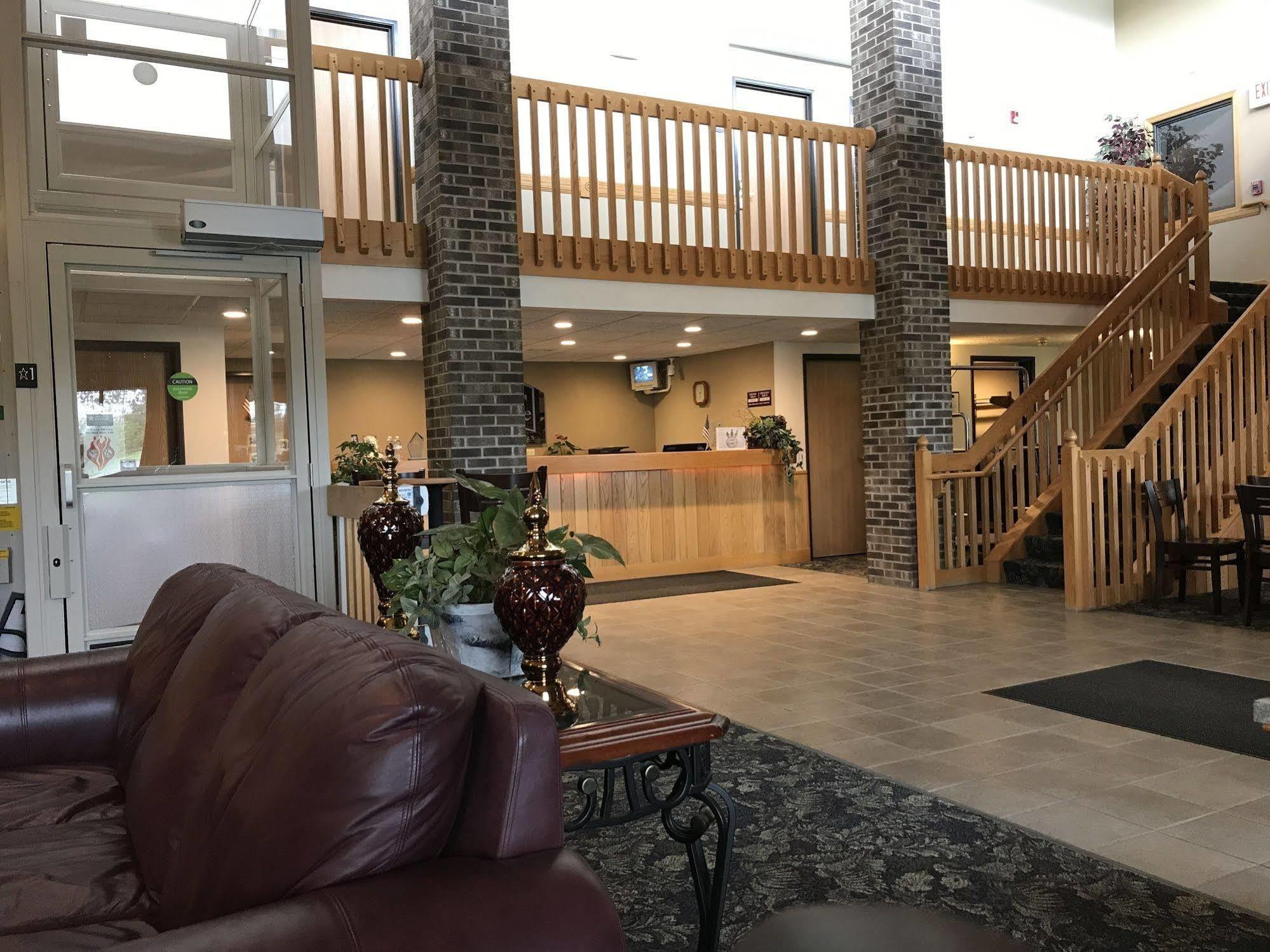 Fairbridge Inn & Suites Thorp Exteriör bild