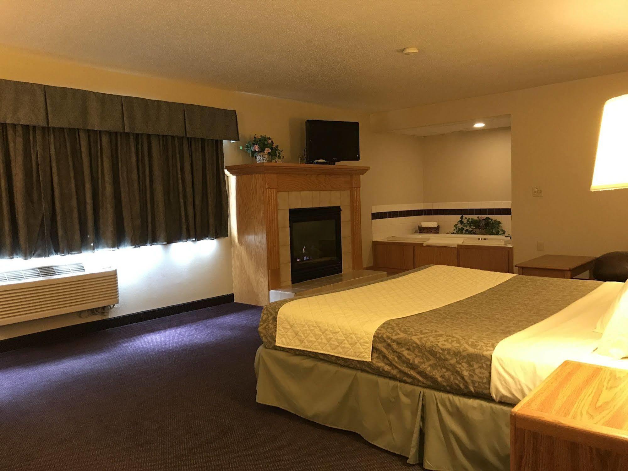 Fairbridge Inn & Suites Thorp Exteriör bild