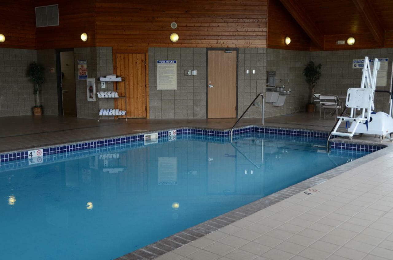 Fairbridge Inn & Suites Thorp Exteriör bild